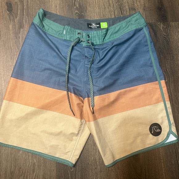 Quiksilver Men's Surfsilk Tijuana 19" Boardshort Beach shorts men size 32 - Picture 6 of 13